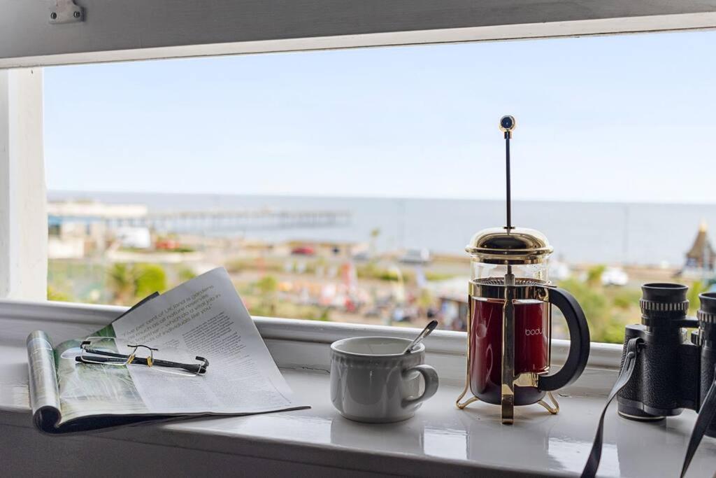Modern 1 Bed Apartment, Sea Views, Free Parking, Wifi, Netflix Teignmouth Buitenkant foto